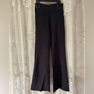 NWT GapFit Black Flare Leggings High Rise Yoga Pants